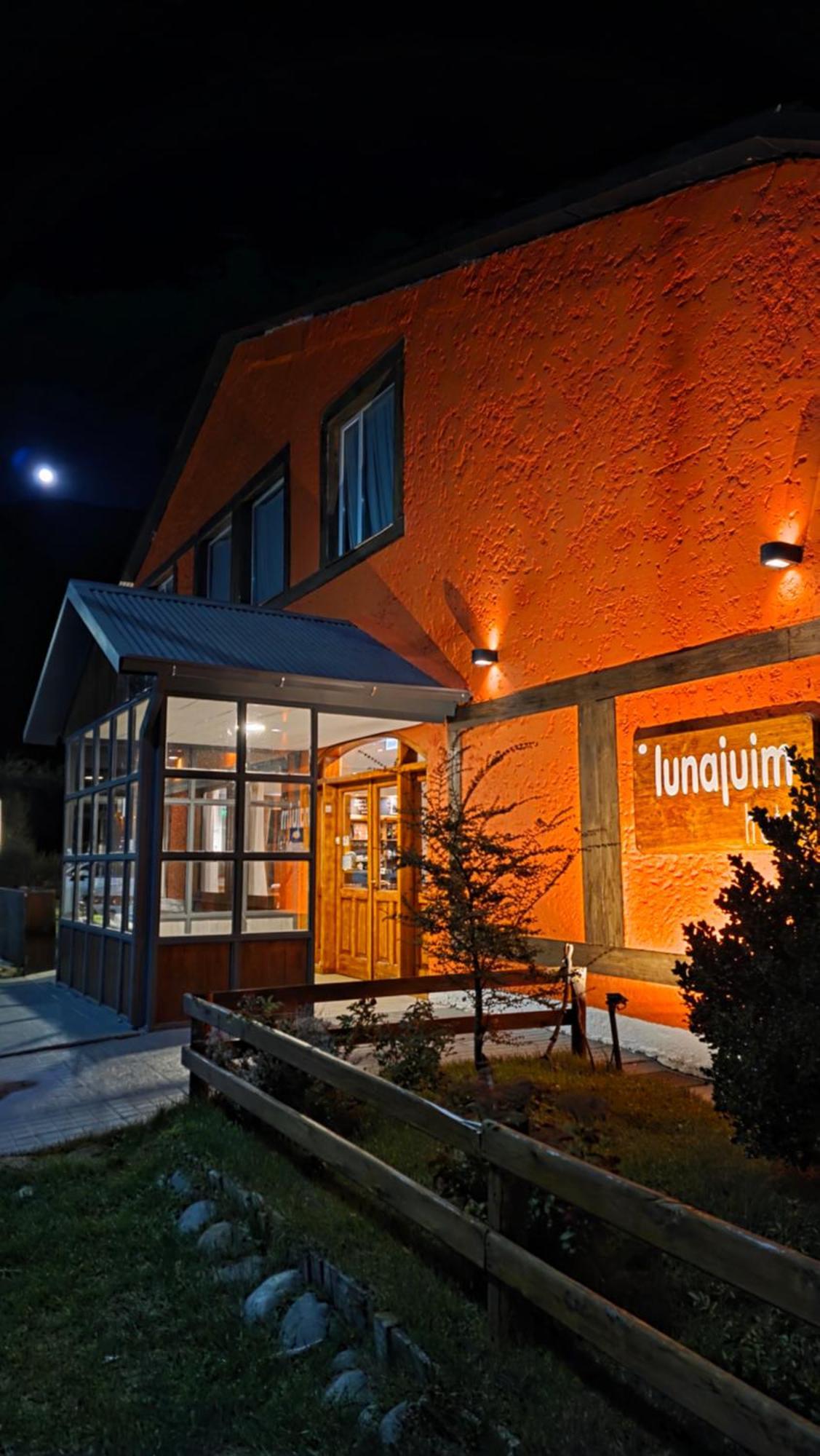 Hotel Lunajuim El Chalten Exterior foto